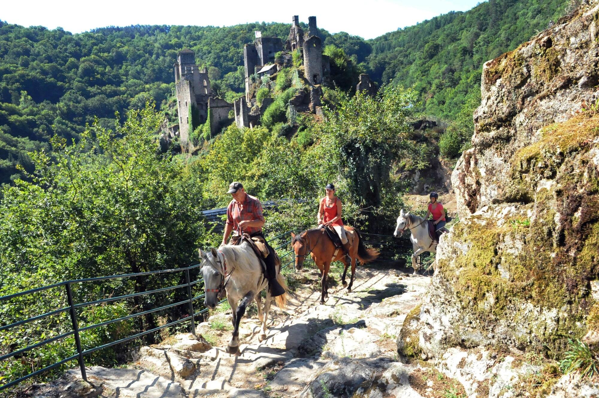 Instalaciones Recreativas Les Jardins Saint Eloi