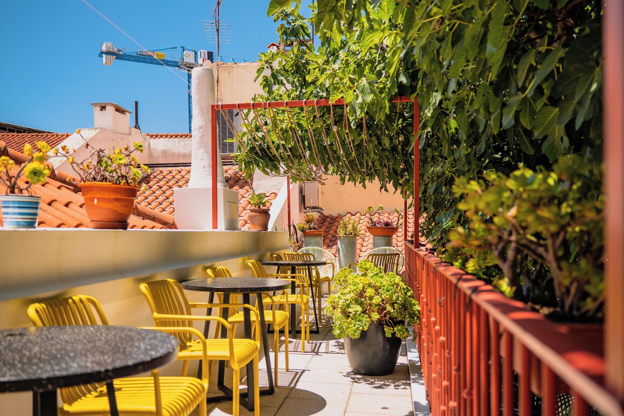 Varios Casa do Bairro by Shiadu