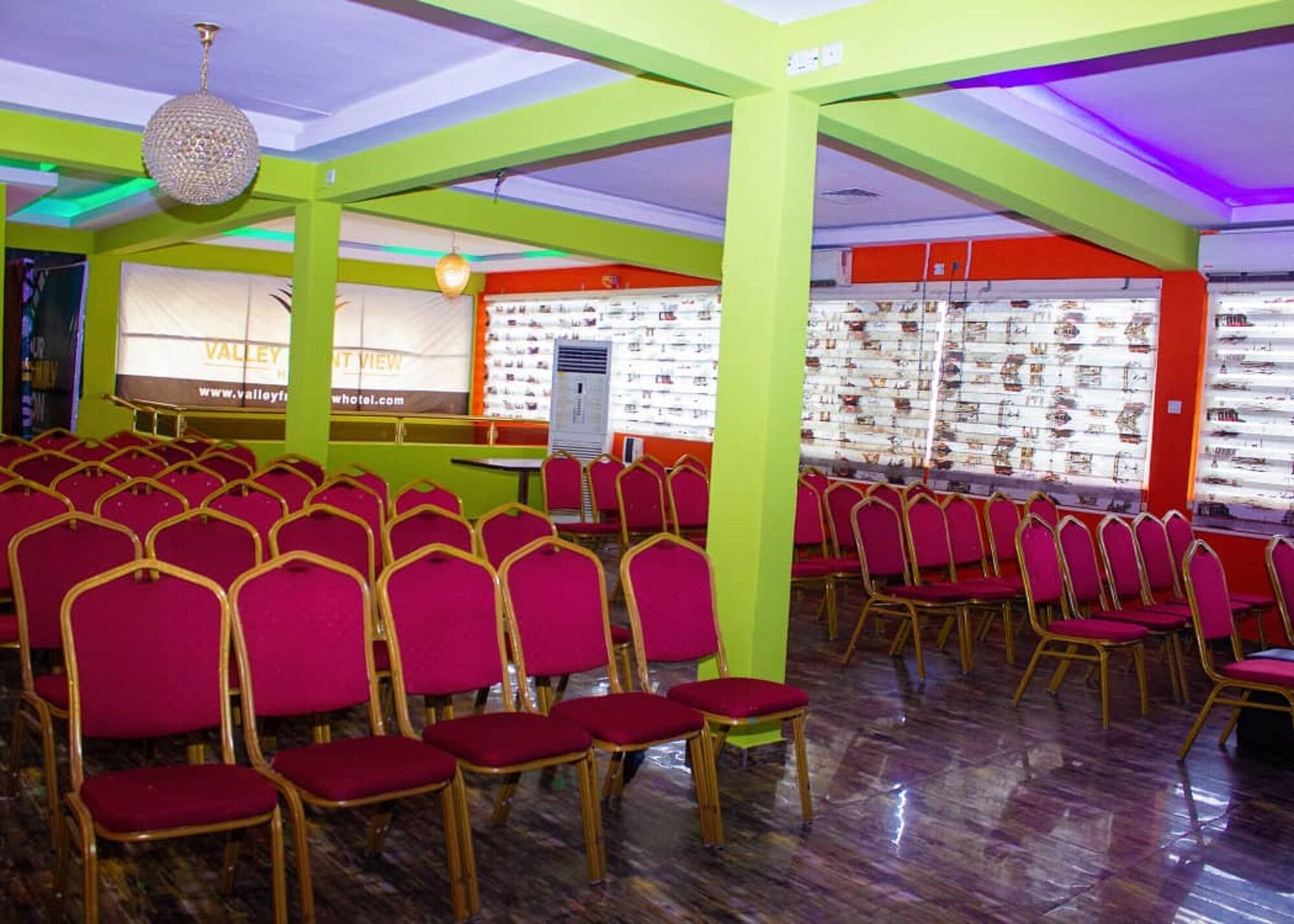 Sala de Reuniones Valley Front View Hotel