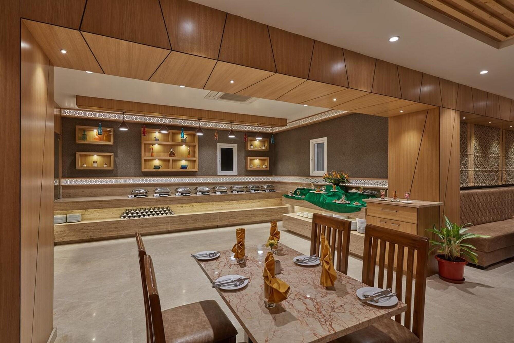 Restaurant Shivas Galaxy Hotel