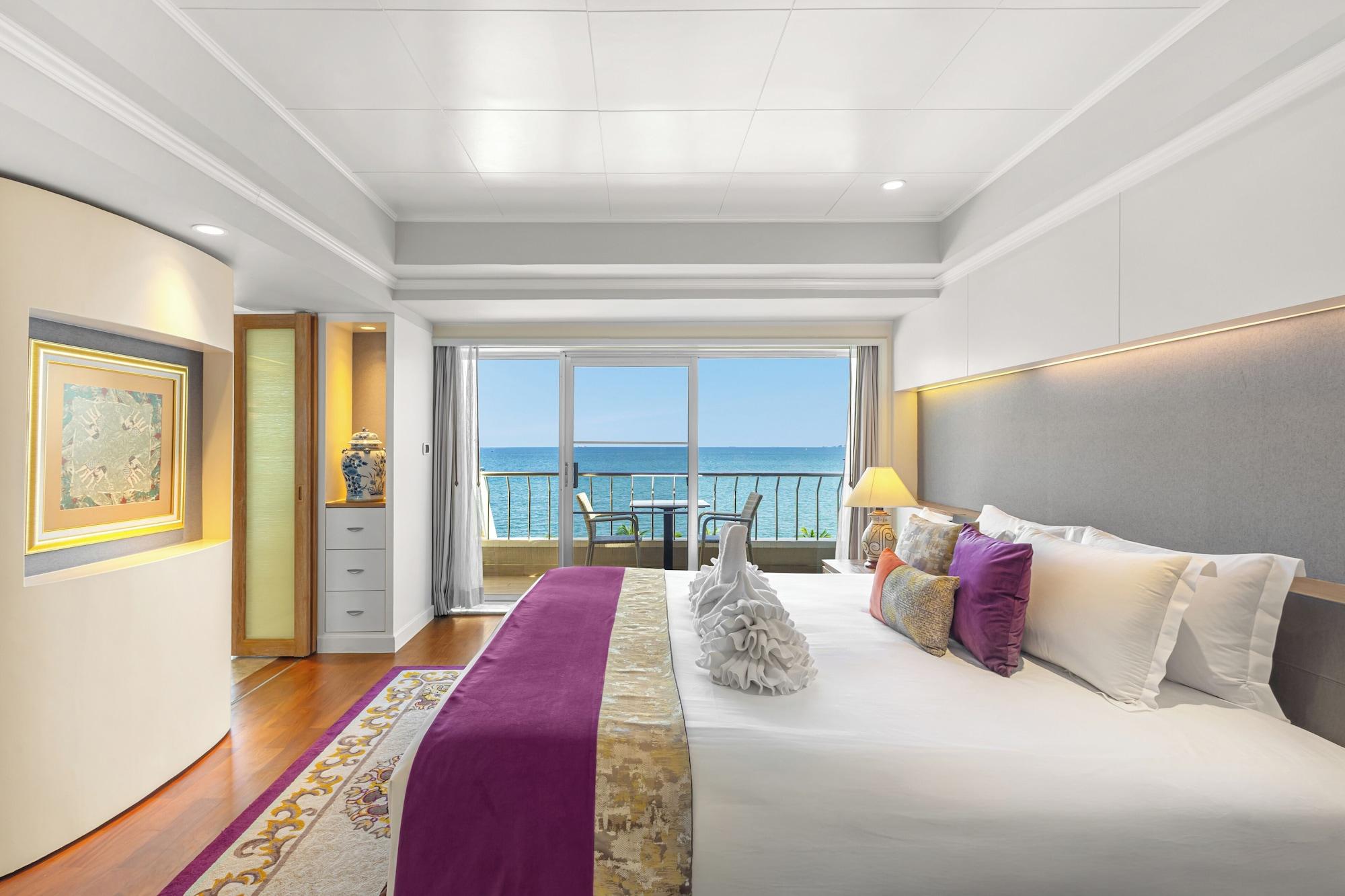 Playa Royal Wing Suites & Spa Pattaya