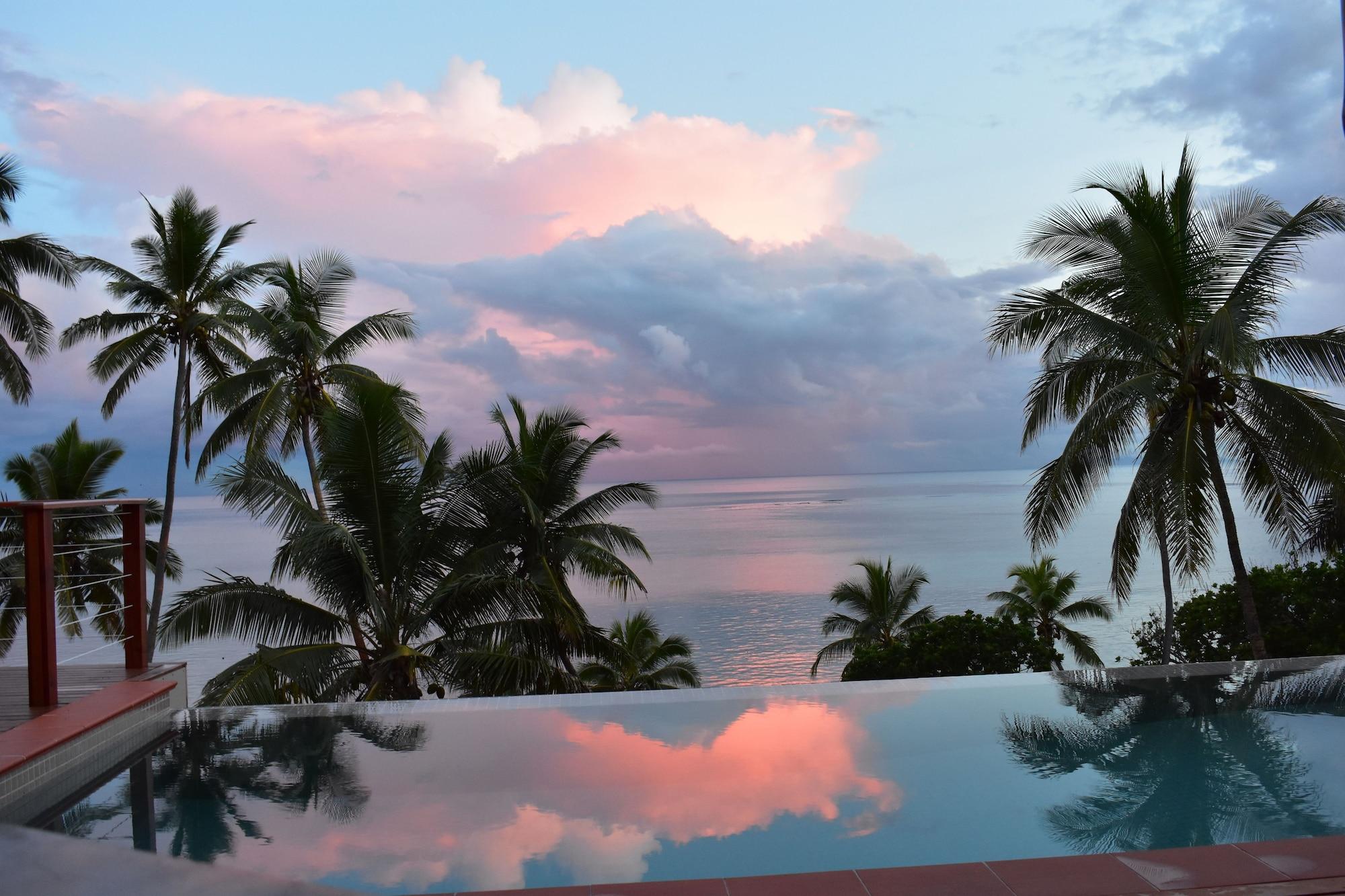 Varios Island Breeze Fiji