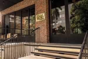 Alojamiento - The Host Medellin Only Adults