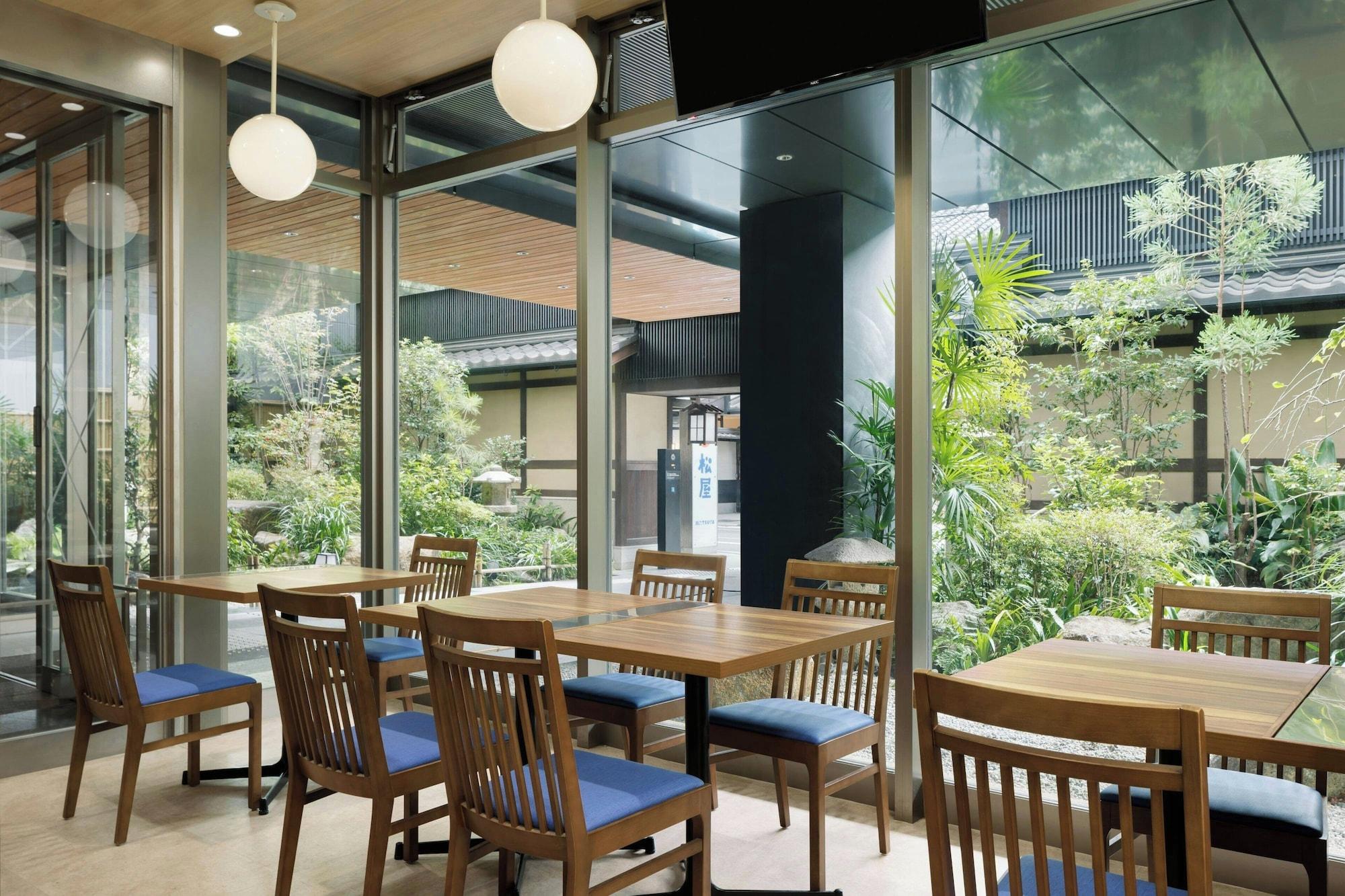 Restaurant Four Points Flex by Sheraton Kyoto Oike