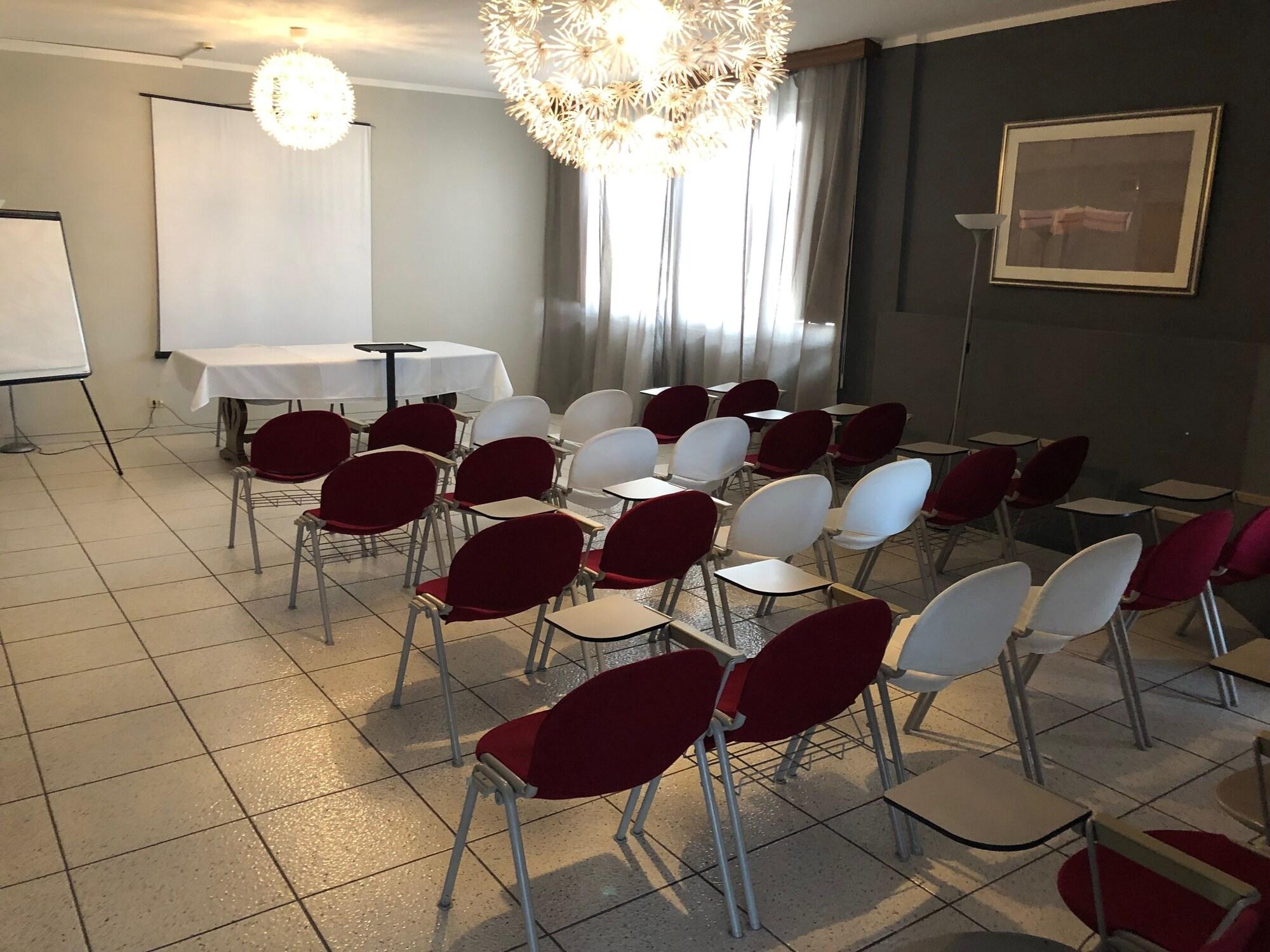 Sala de Reuniones Hotel Santin