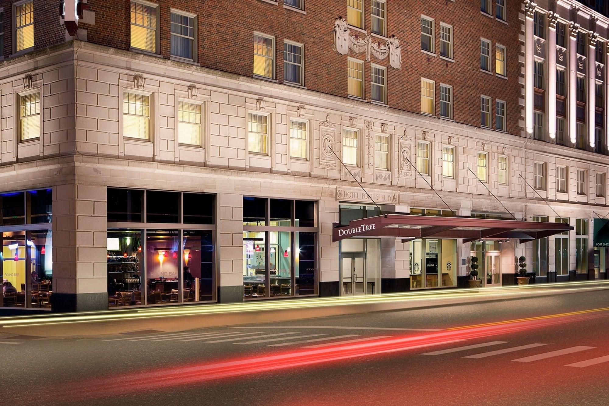 Vista Exterior DoubleTree Suites by Hilton Hotel Detroit Downtown - Fort Shelby