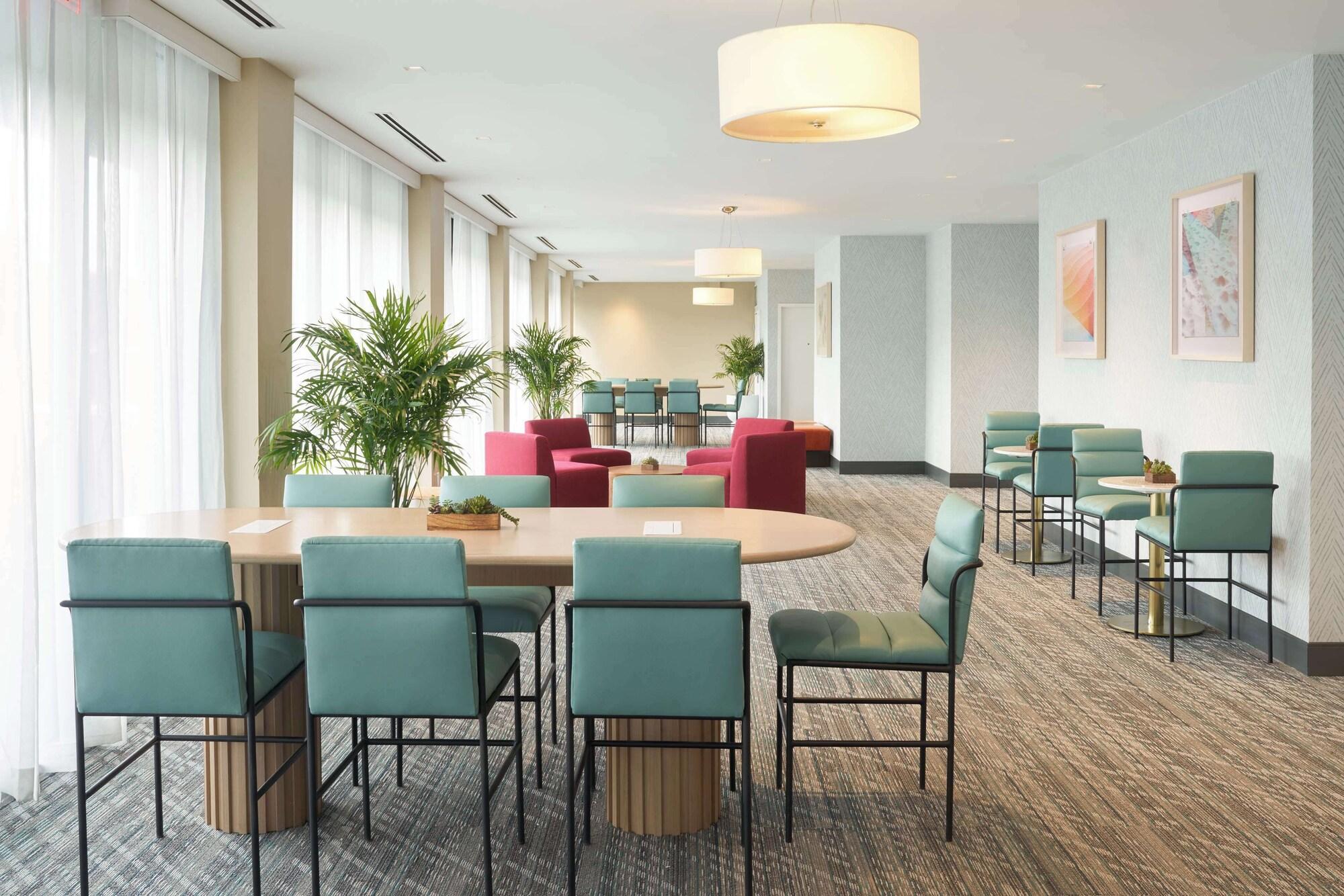 Sala de Reuniones DoubleTree by Hilton Miami North I-95