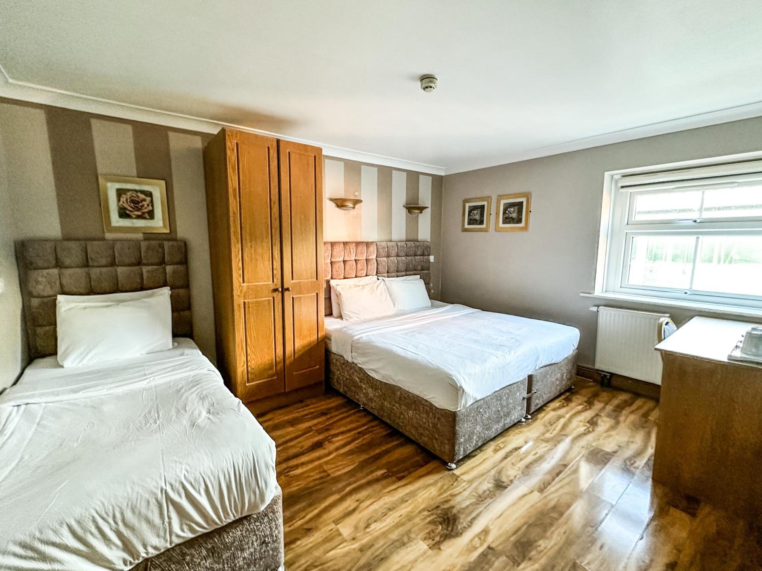 Vista Exterior Baylis House Hotel