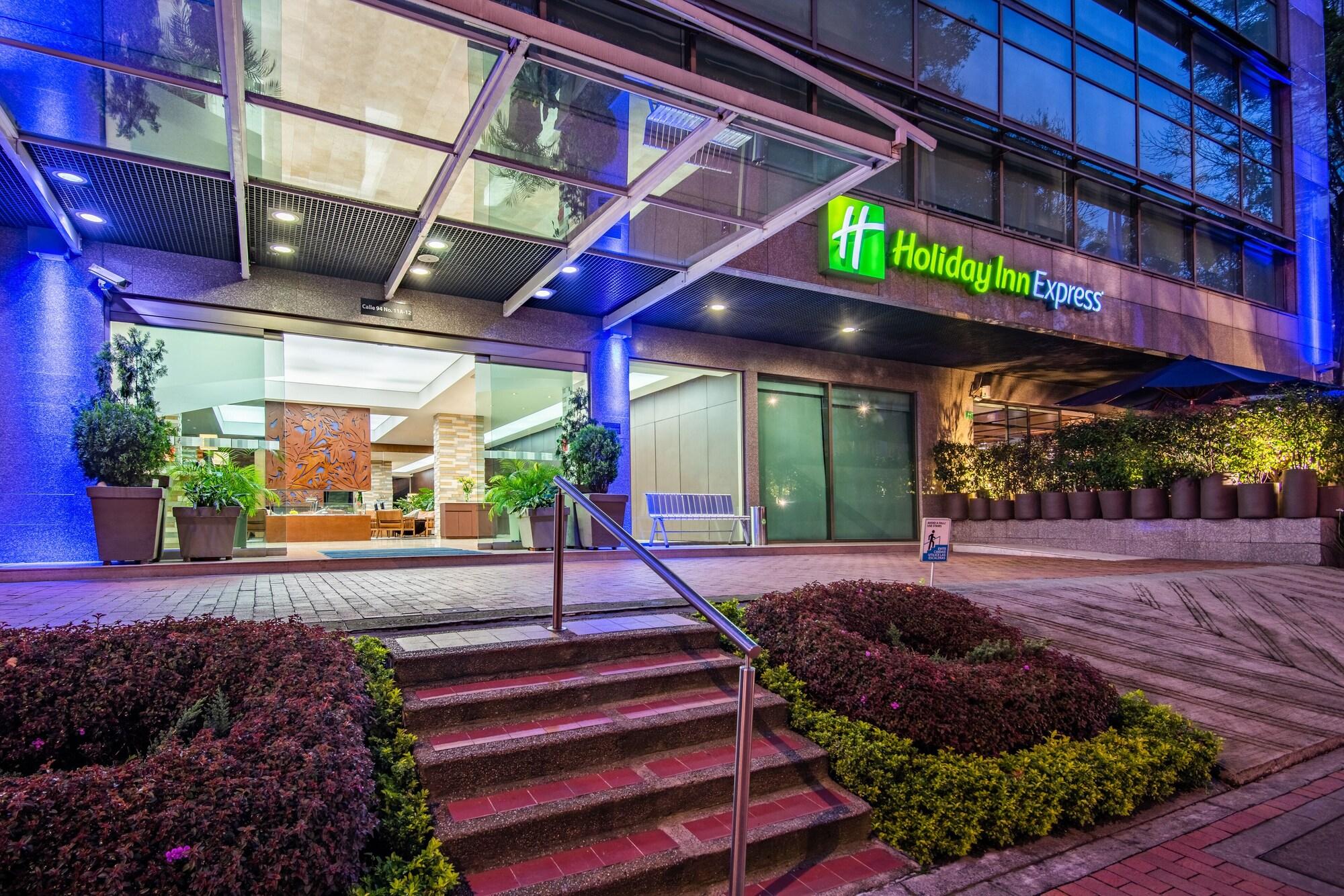 Vista Exterior Holiday Inn Express Bogotá - Parque La 93 by IHG