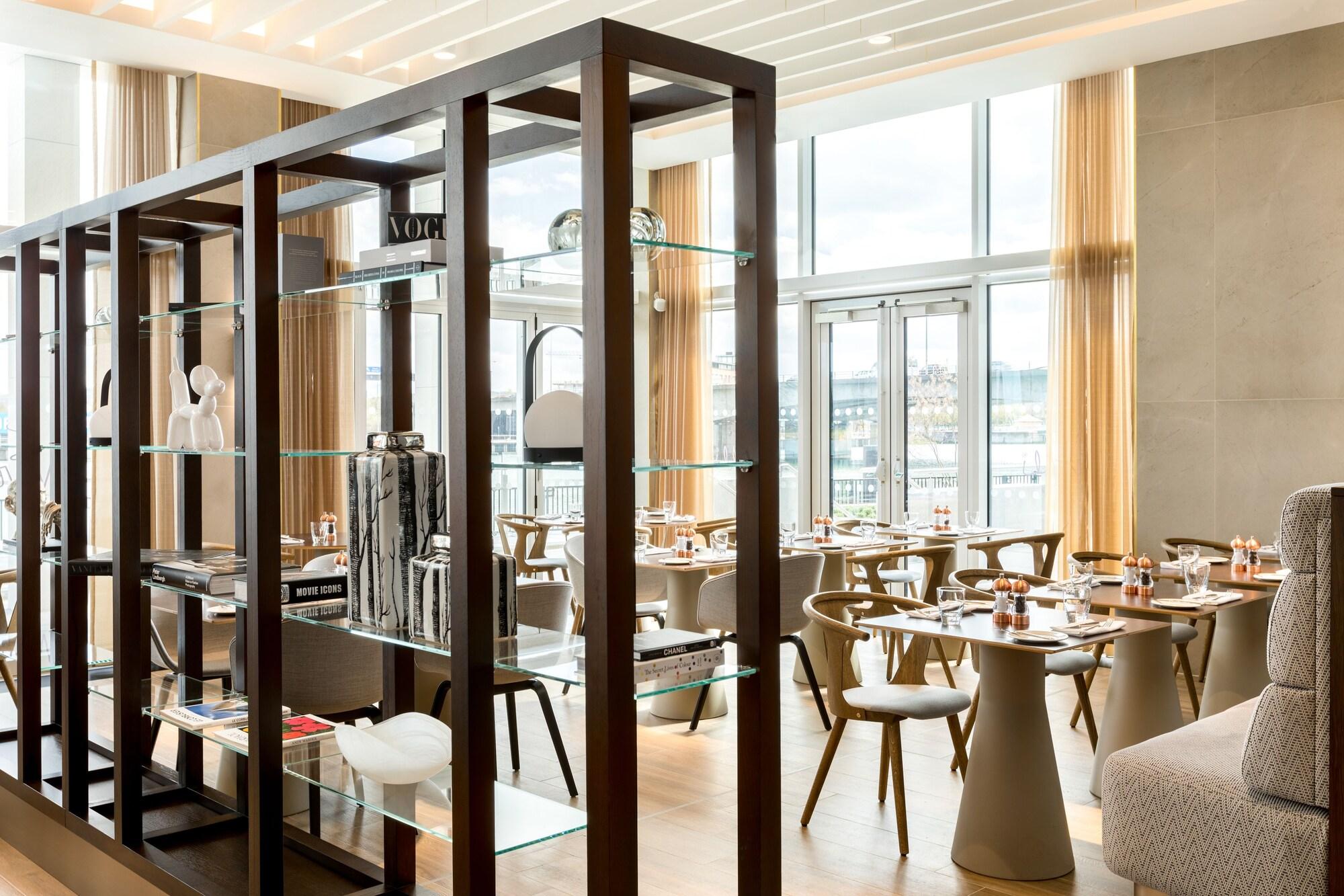 Restaurant AC Hotels by Marriott Belfast