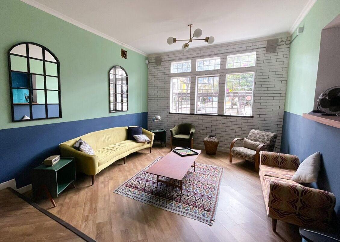 Vista Exterior Marietta - House of Social Travellers