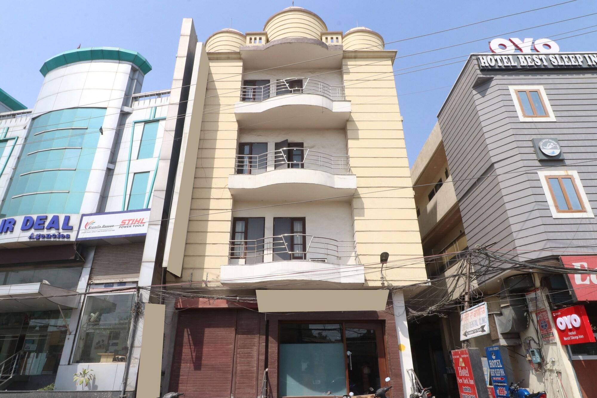 Varios OYO 36231 Hotel New York Inn