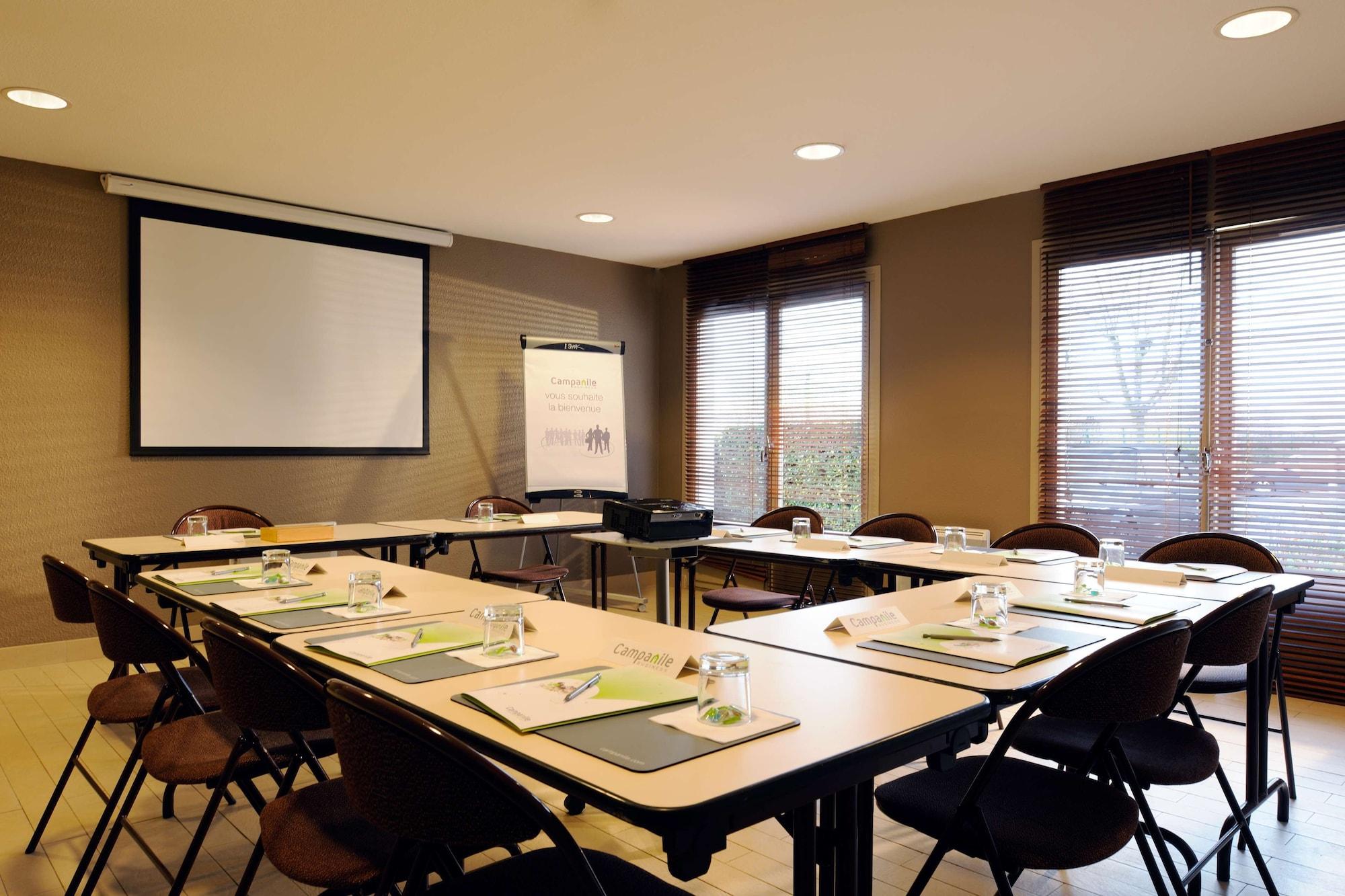 Sala de Reuniones Campanile Château Thierry