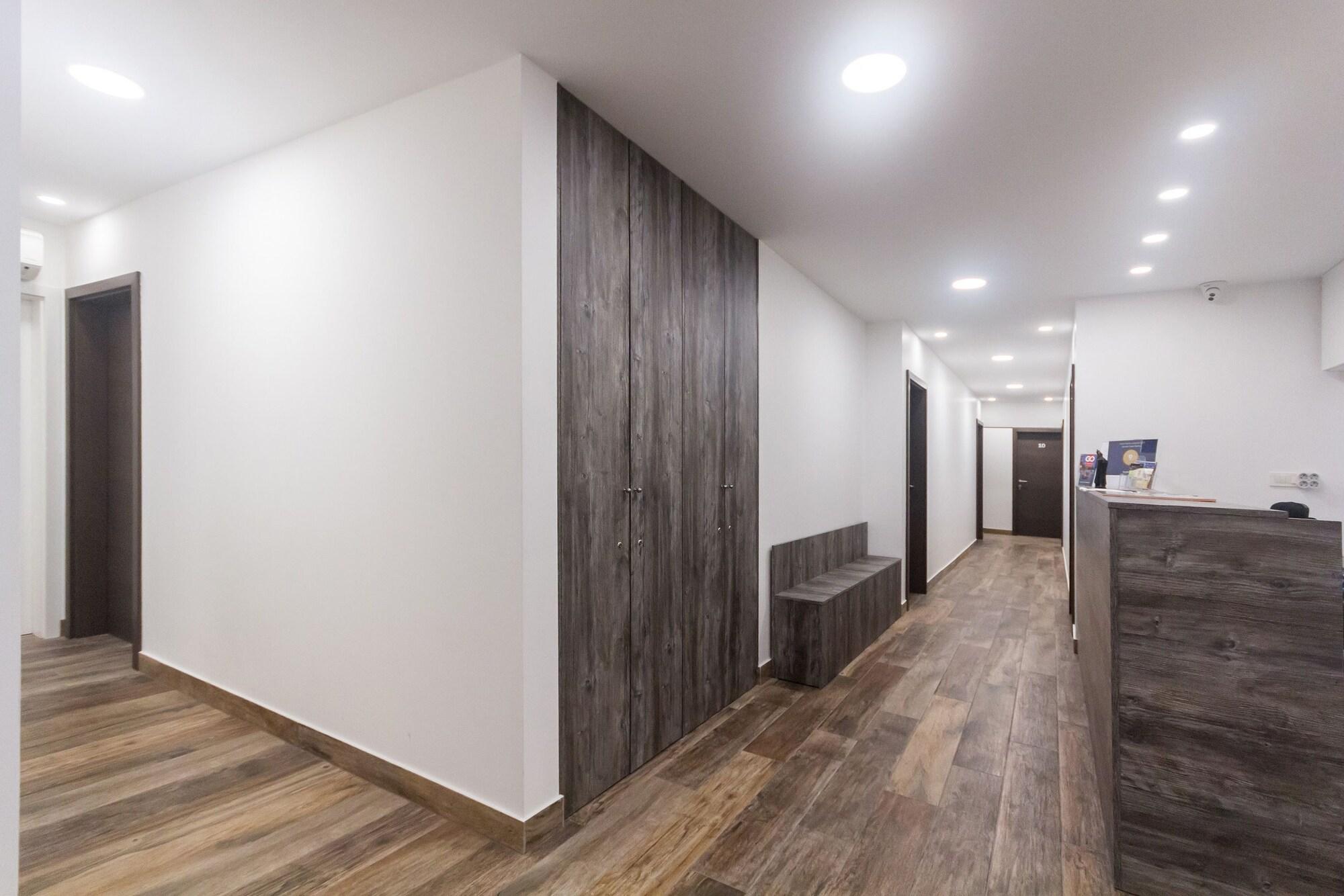 Vista Lobby Apinelo Tower Rooms