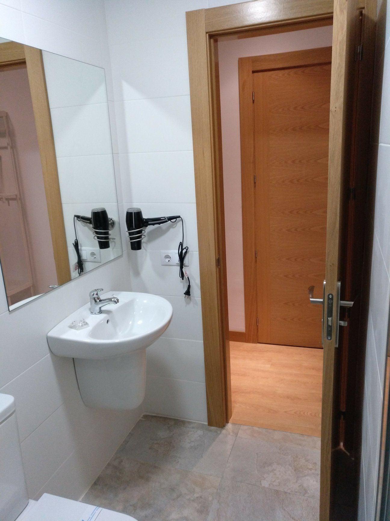 Equipamiento de Habitación Hostal Rioja Condestable