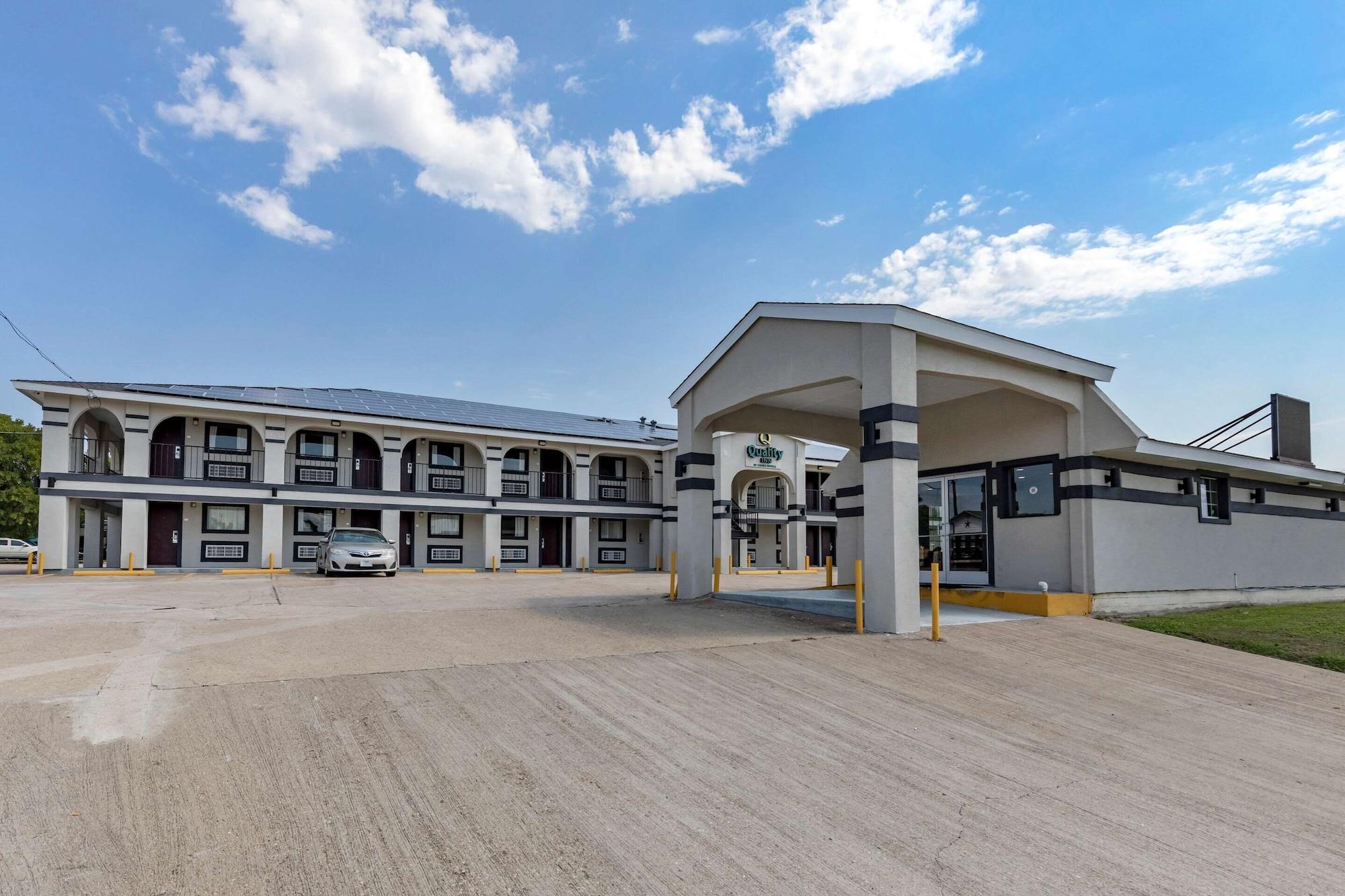 Vista Exterior Quality Inn
