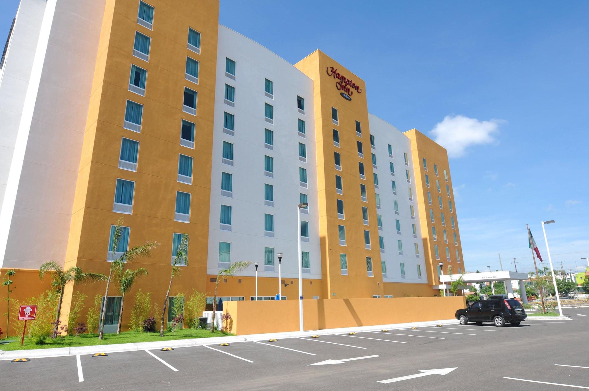 Vista Exterior Hampton Inn by Hilton Queretaro Tecnologico