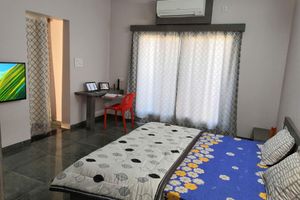 Alquiler Vacacional - Shrivardhan Homestay Penthouse is centrally located, so you can easily get to know the city's fascinating tourist attractions