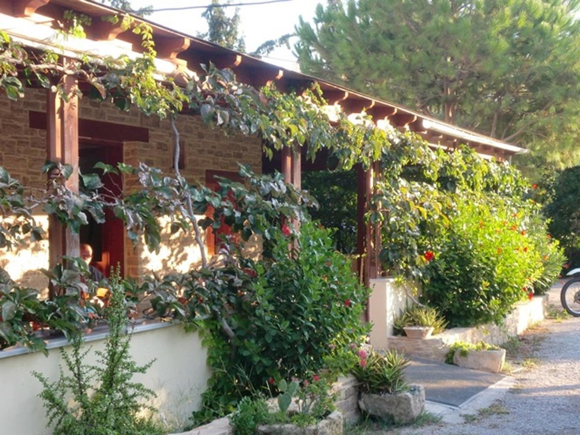 Vista Exterior Hotel Neos Matala
