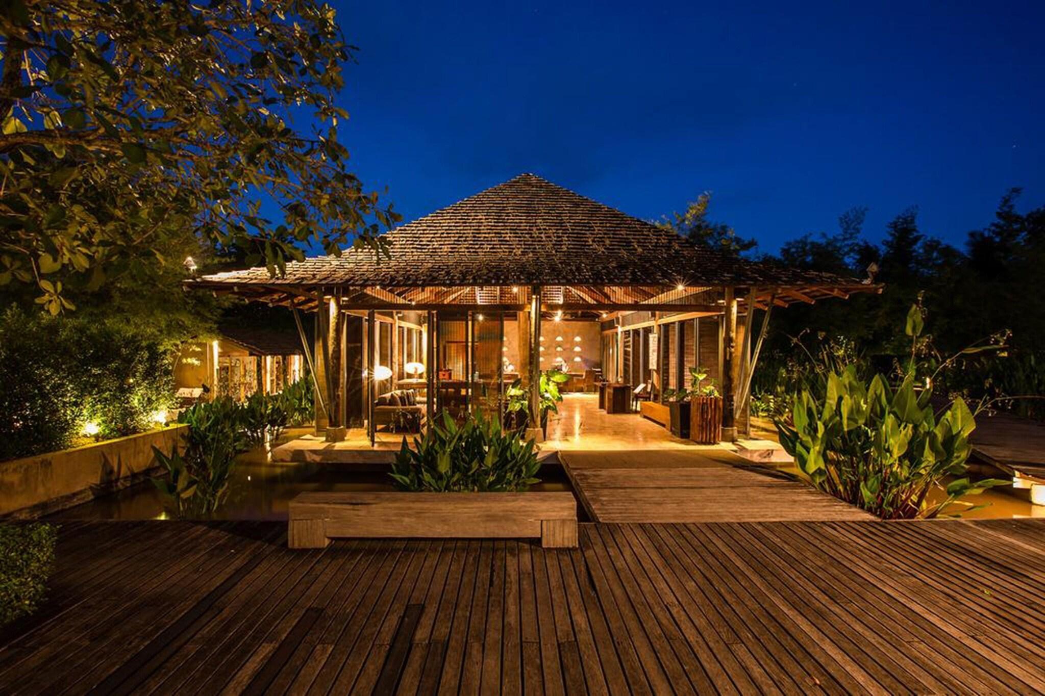 Vista Lobby Kirimaya Golf Resort Spa