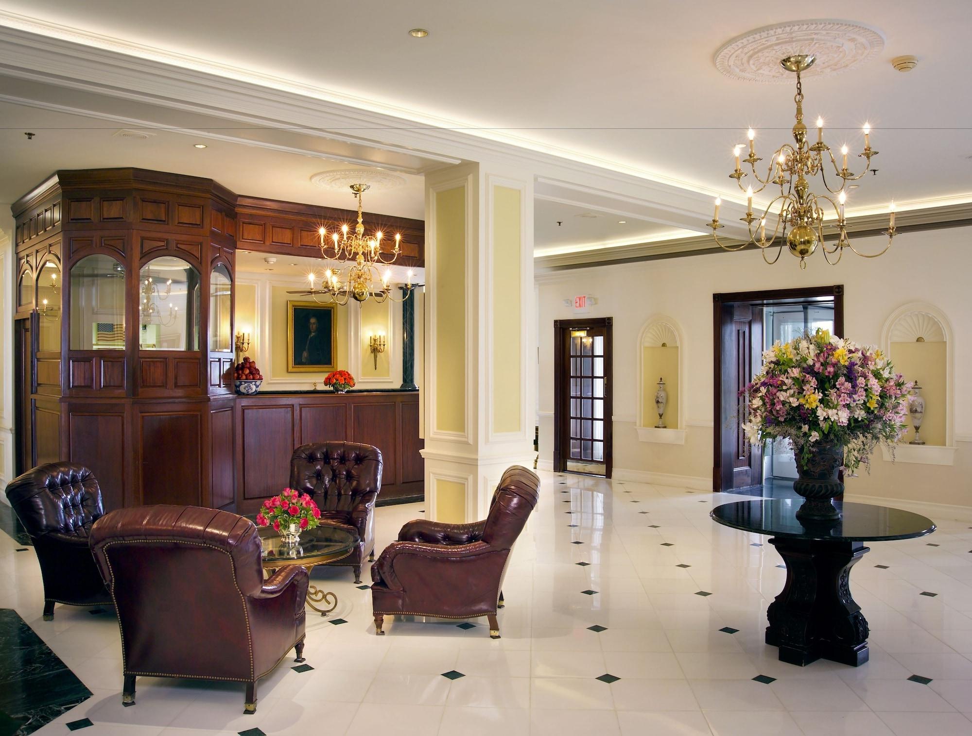 Vista Lobby Molly Pitcher Inn