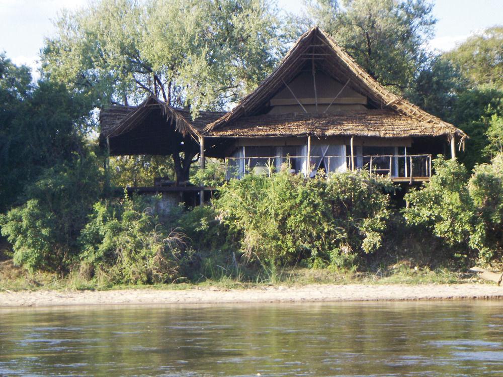 Vista Lobby The Retreat Selous - All Inclusive