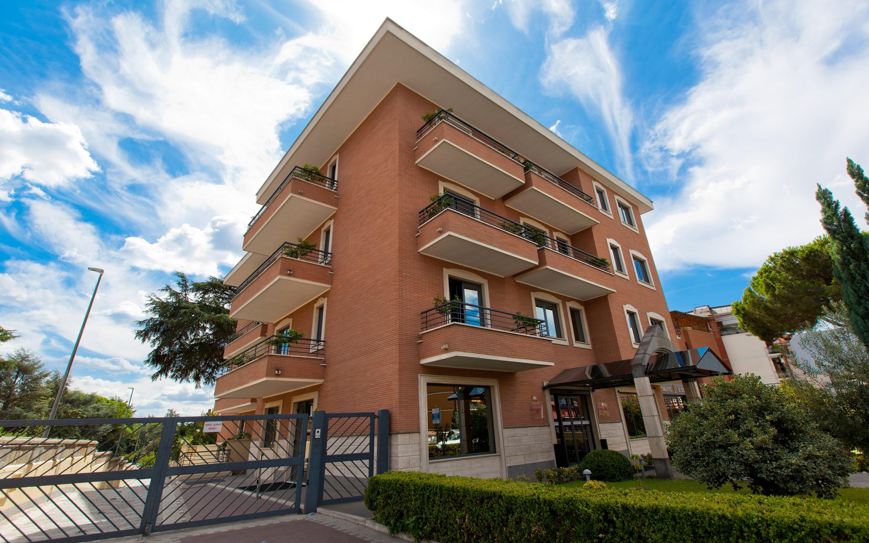 Vista Exterior Garner Hotel Rome Aurelia by IHG