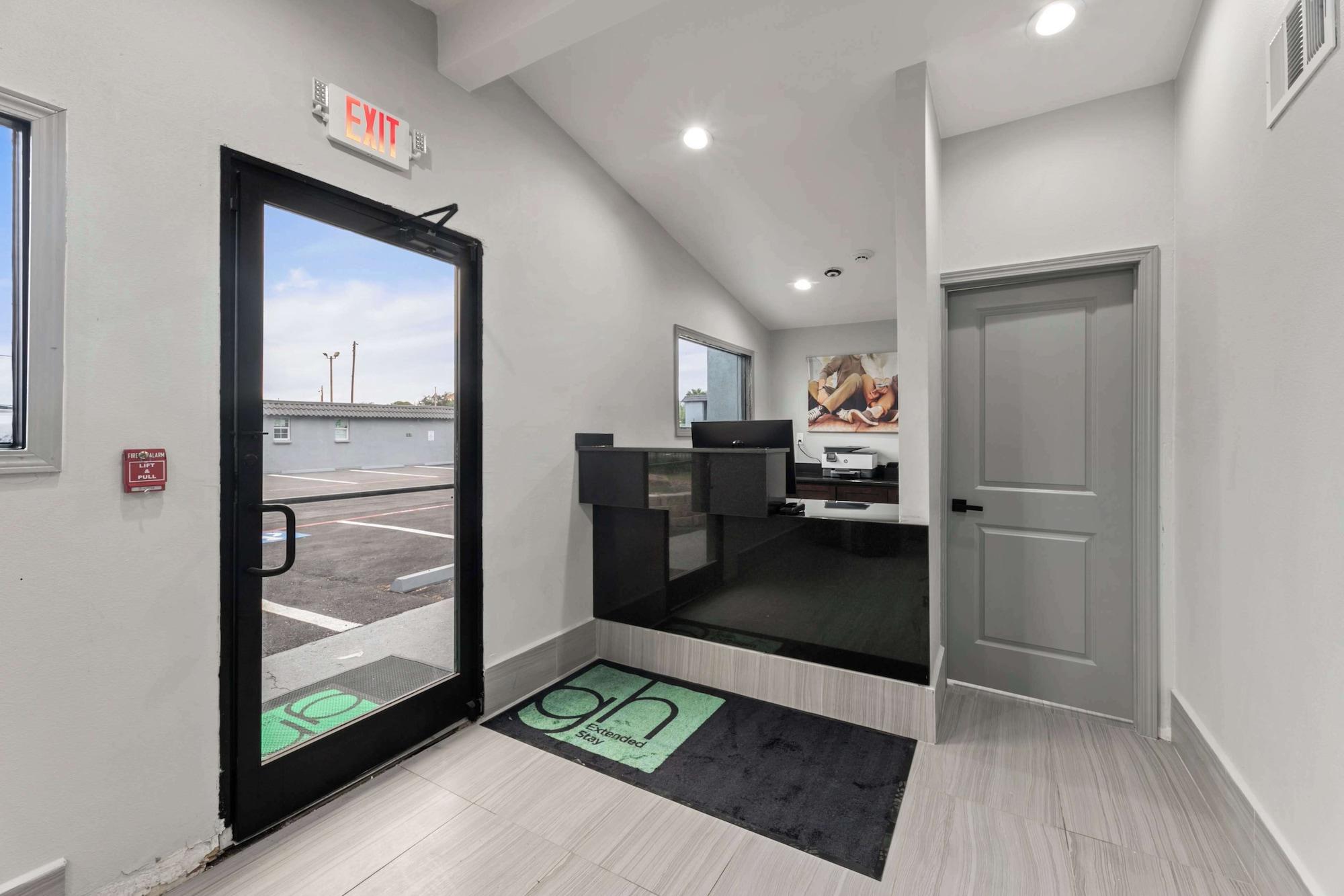 Vista Lobby GuestHouse Extended Stay Laredo