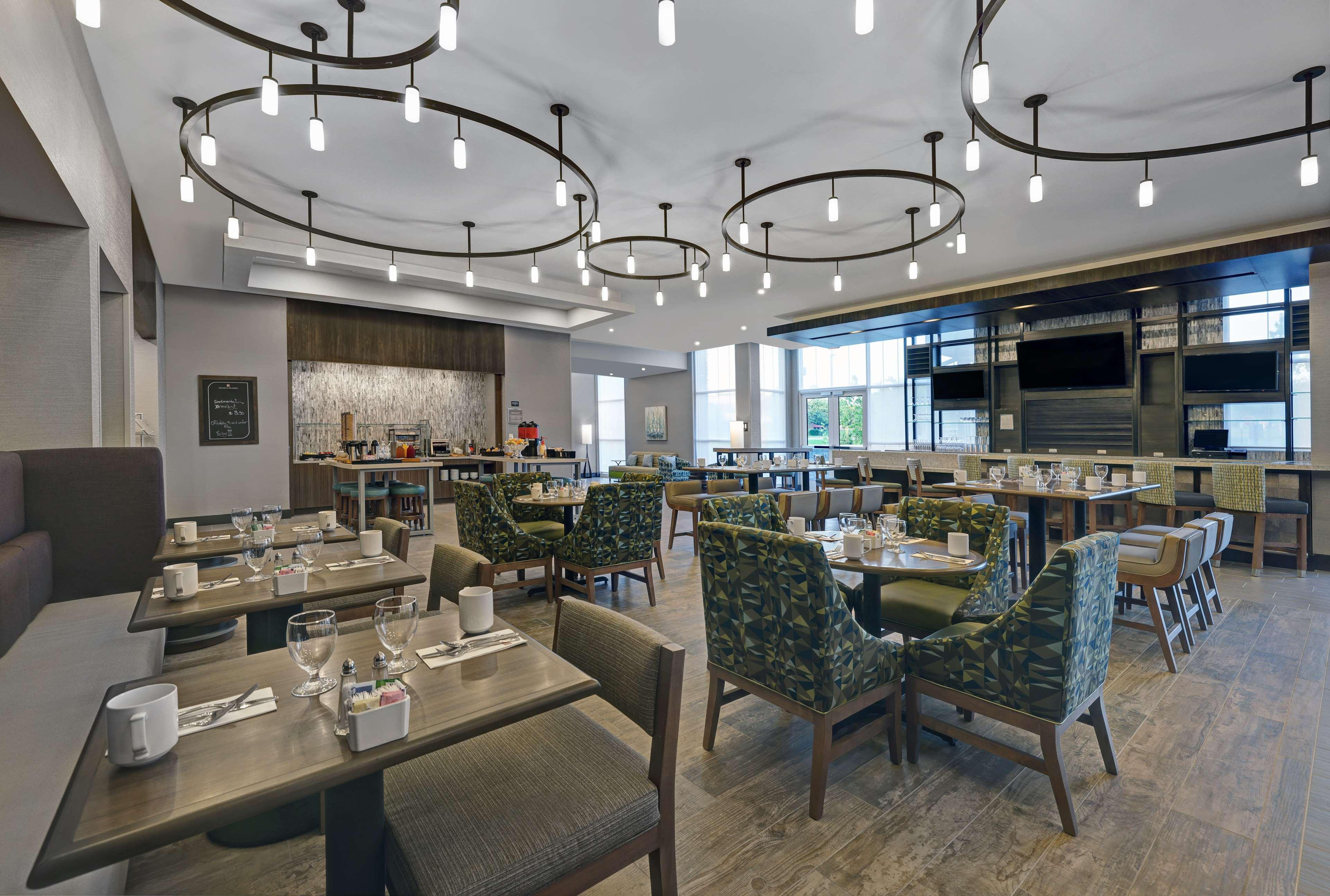 Bar/Salón Hilton Garden Inn Manassas