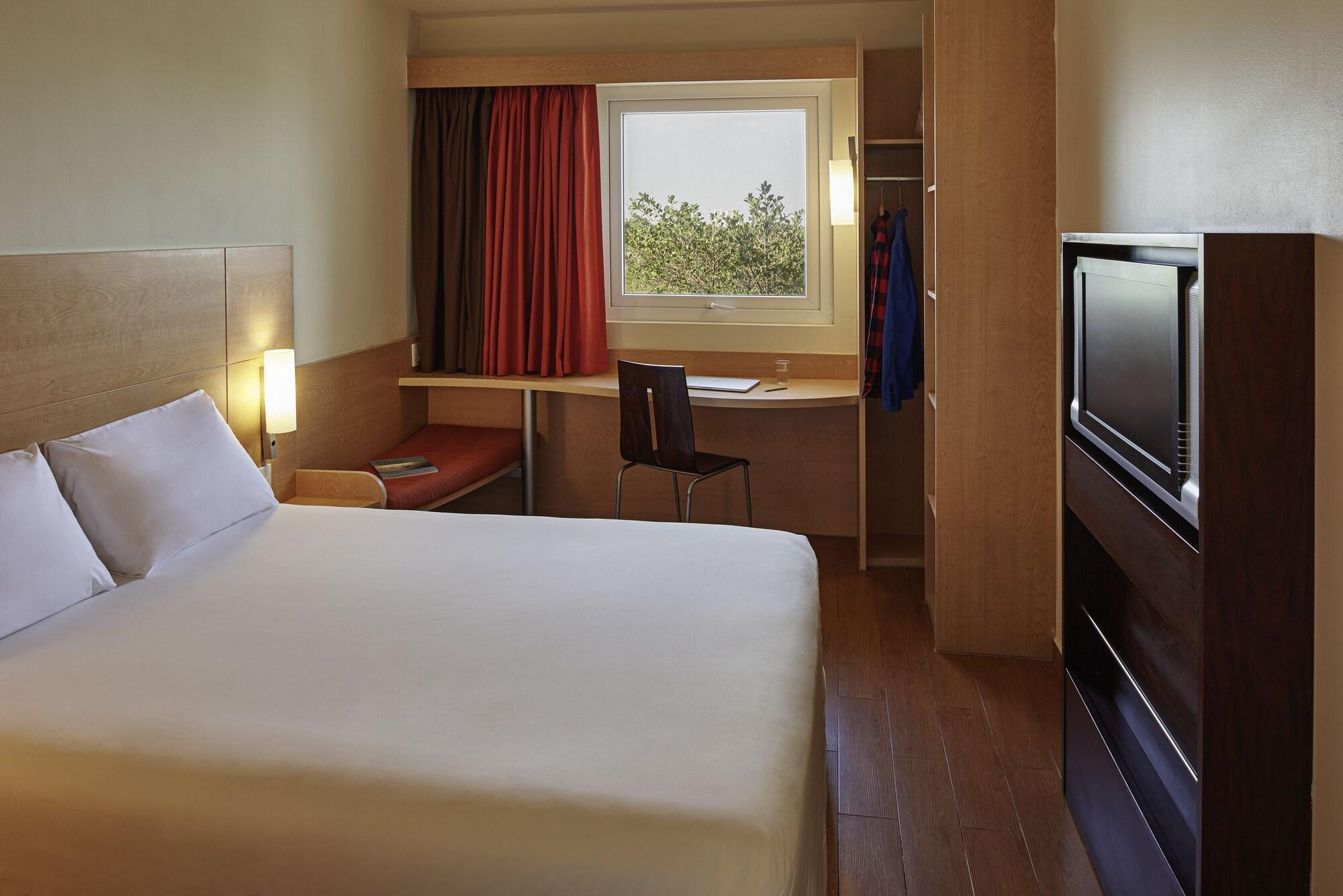 Habitación ibis Senlis