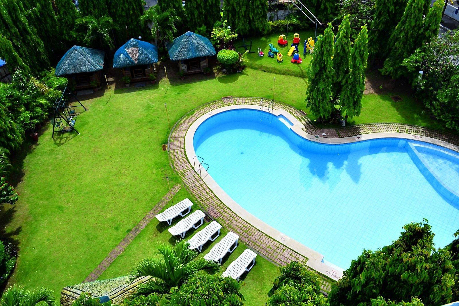 Vista Piscina Days Hotel Batangas