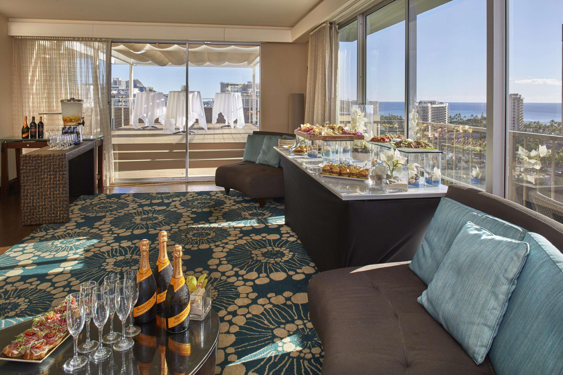Restaurant DoubleTree by Hilton Hotel Alana - Waikiki Beach