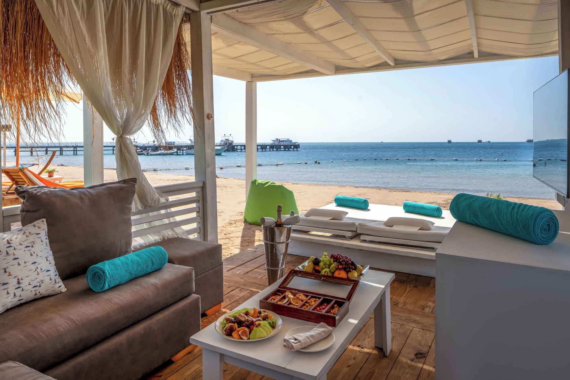 Playa Rixos Premium Magawish Bay View