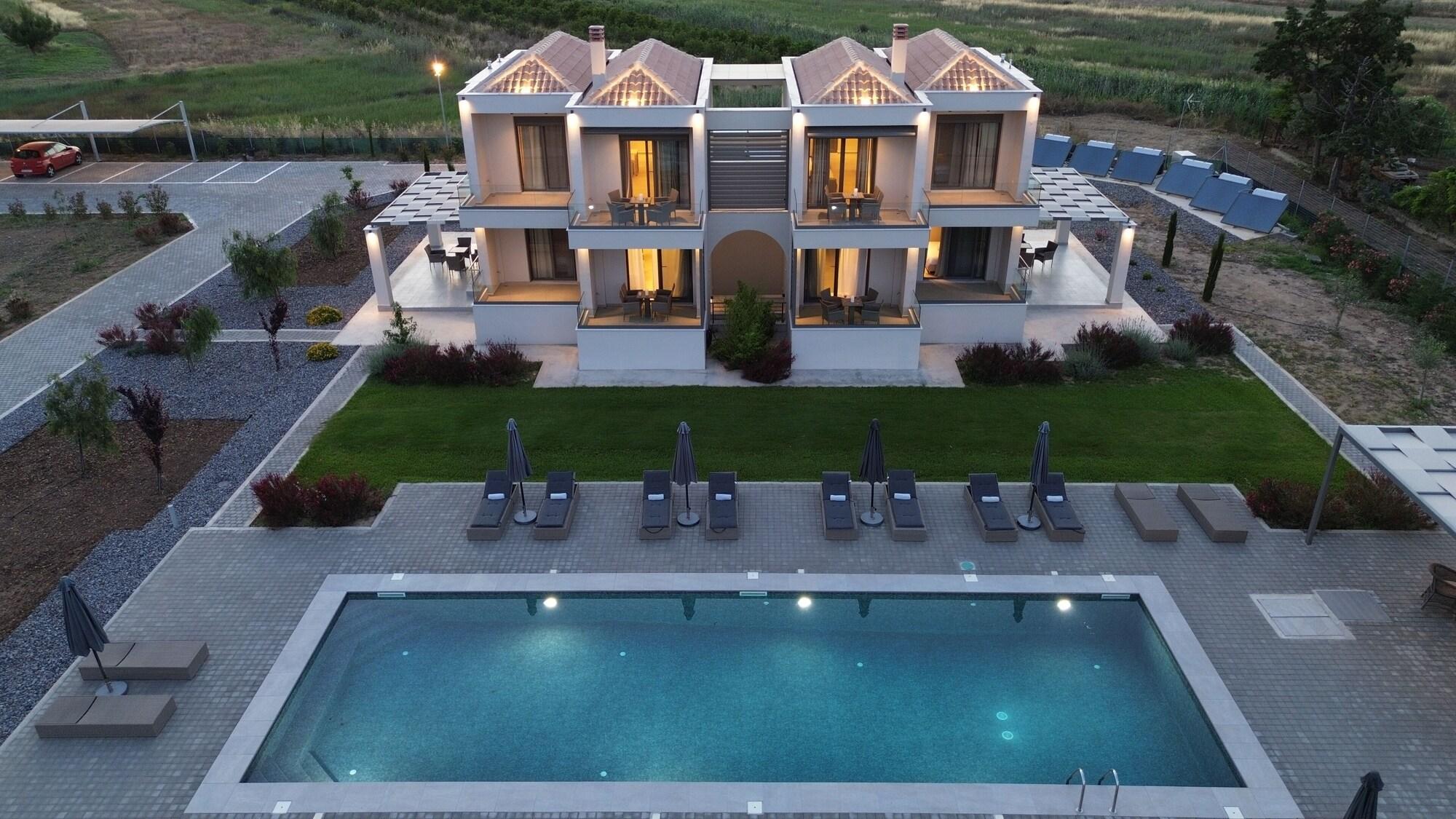 Varios Almyres Luxurious Residences