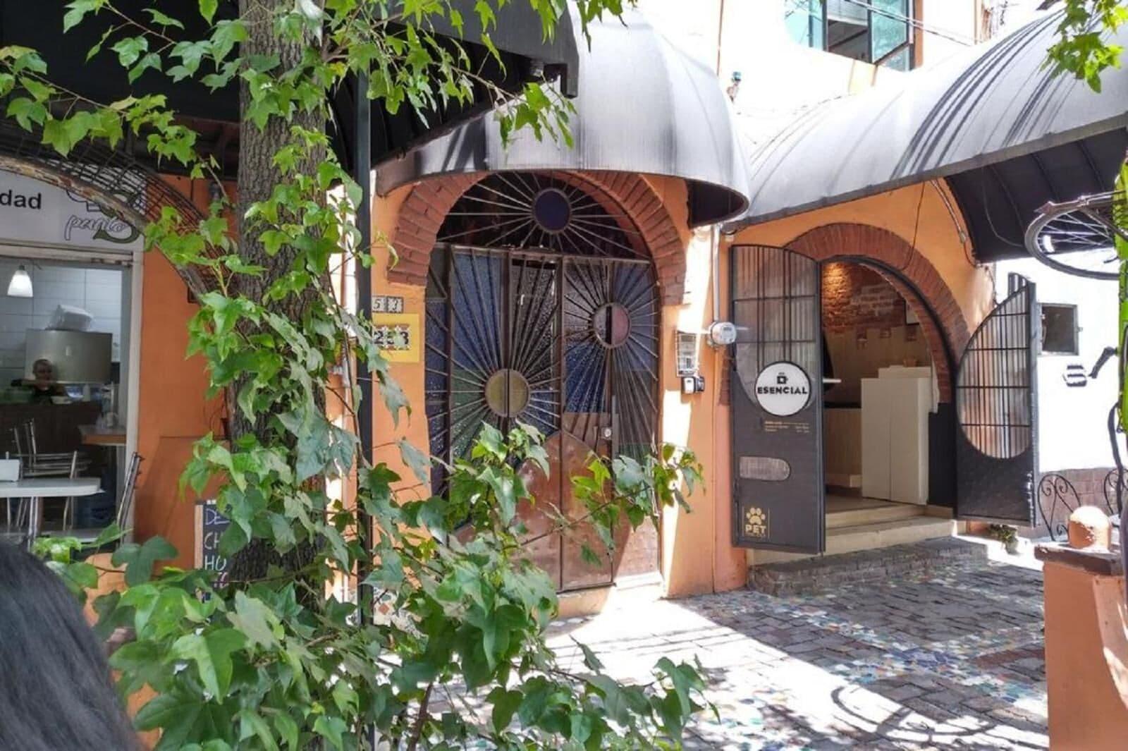 Vista Exterior Suites Portal San Ángel