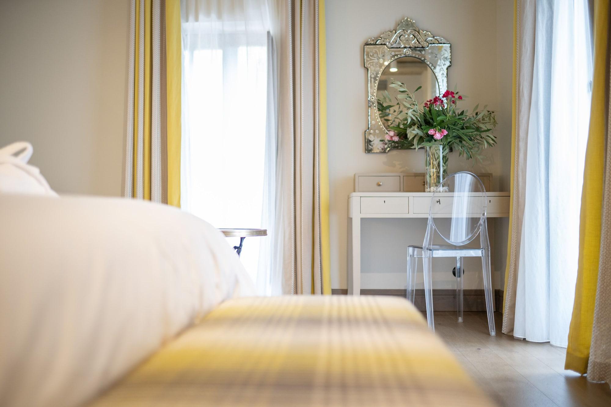 Varios Alistos Hotel