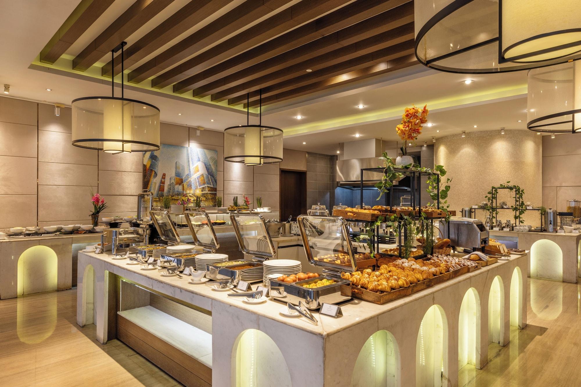 Restaurant Fleuve Congo Hotel By Blazon Hotels