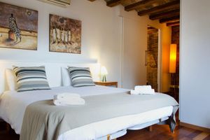 Alquiler Vacacional - Fantastic and Bright Apartment in the Heart of Gothic area 10 min from the beach