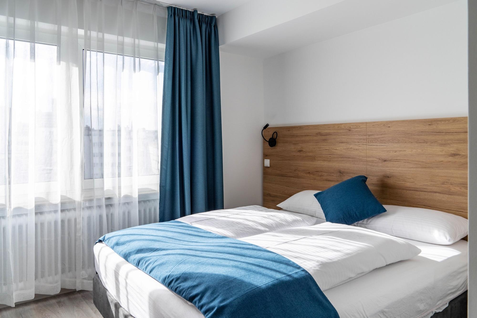 Habitación HOTEL83