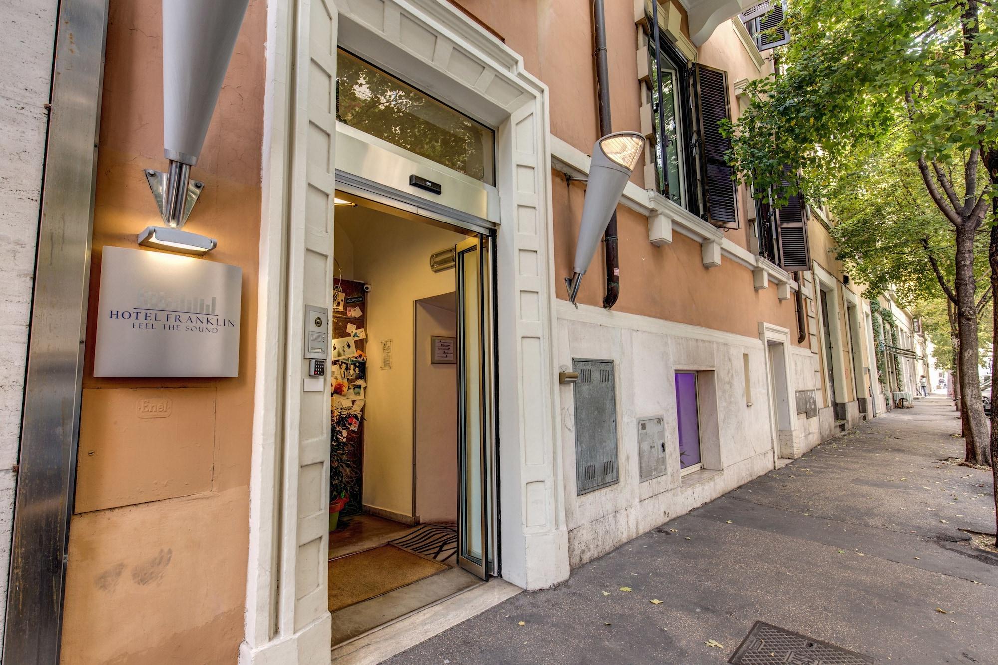 Vista Exterior Hotel Franklin Feel The Sound