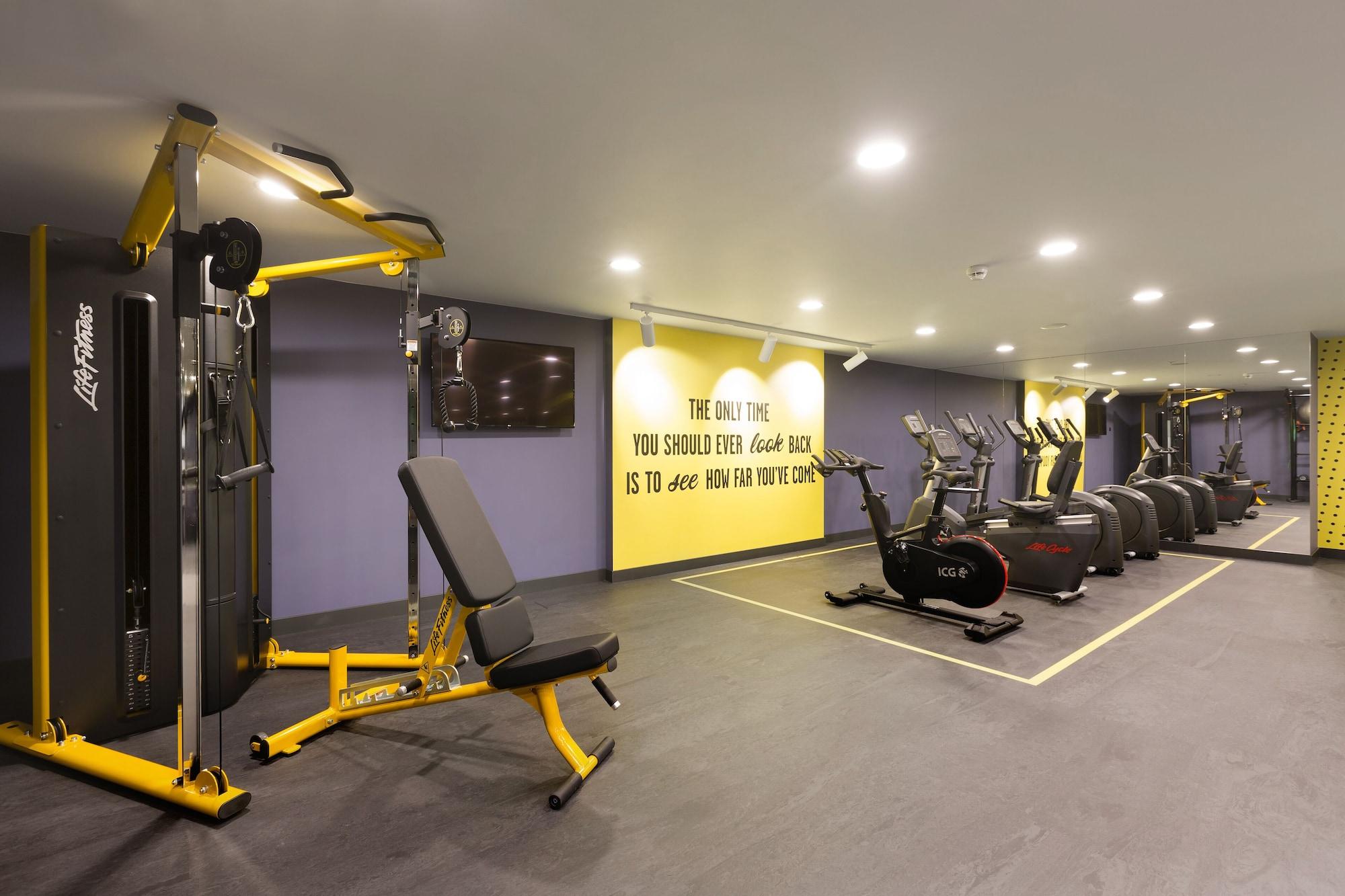 Gimnasio Hampton by Hilton Krakow Airport