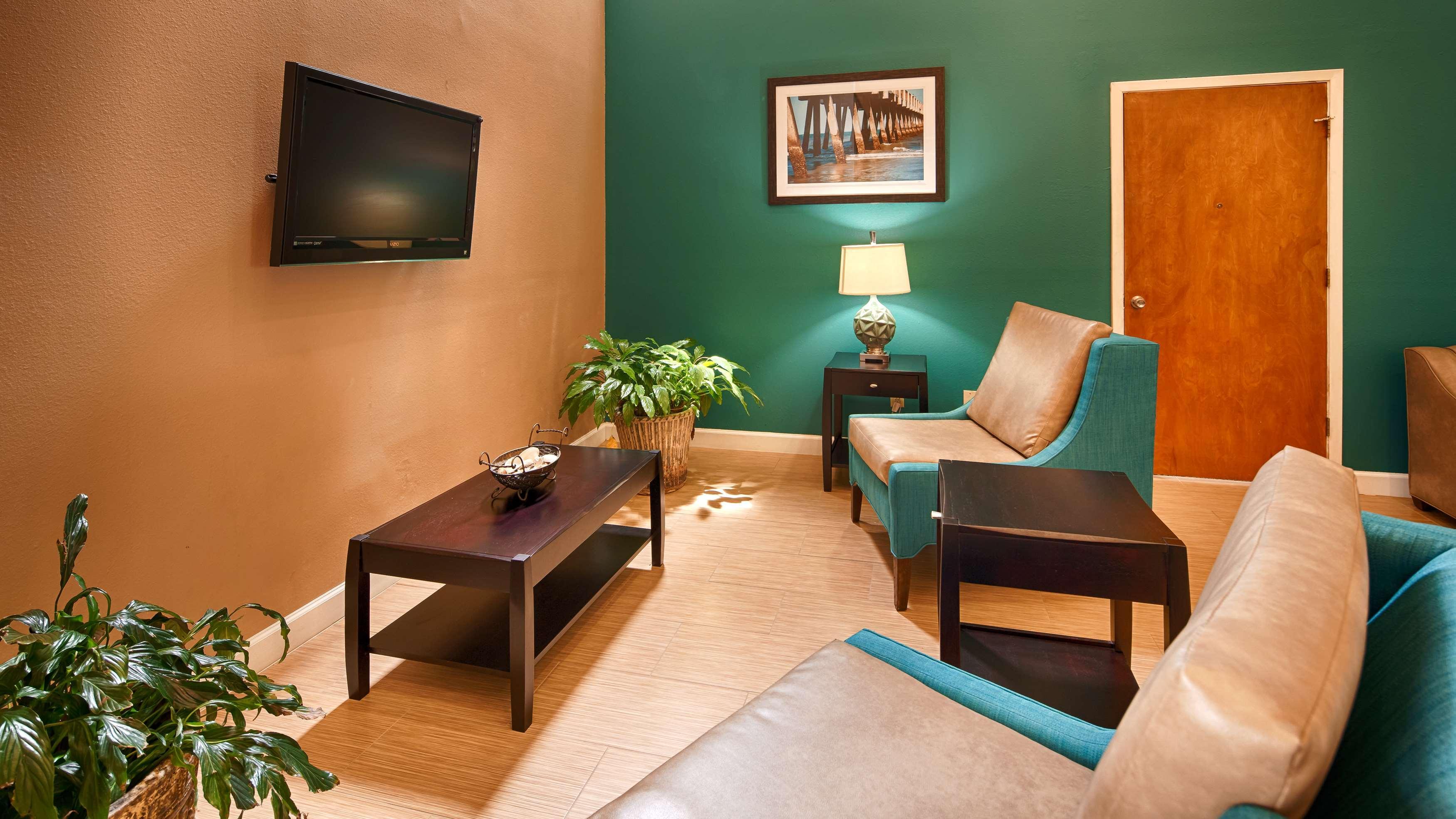 Vista Lobby Best Western Port Lavaca Inn