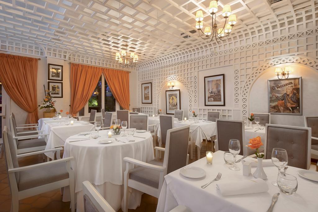 Restaurant Club Val d Anfa Ocean view