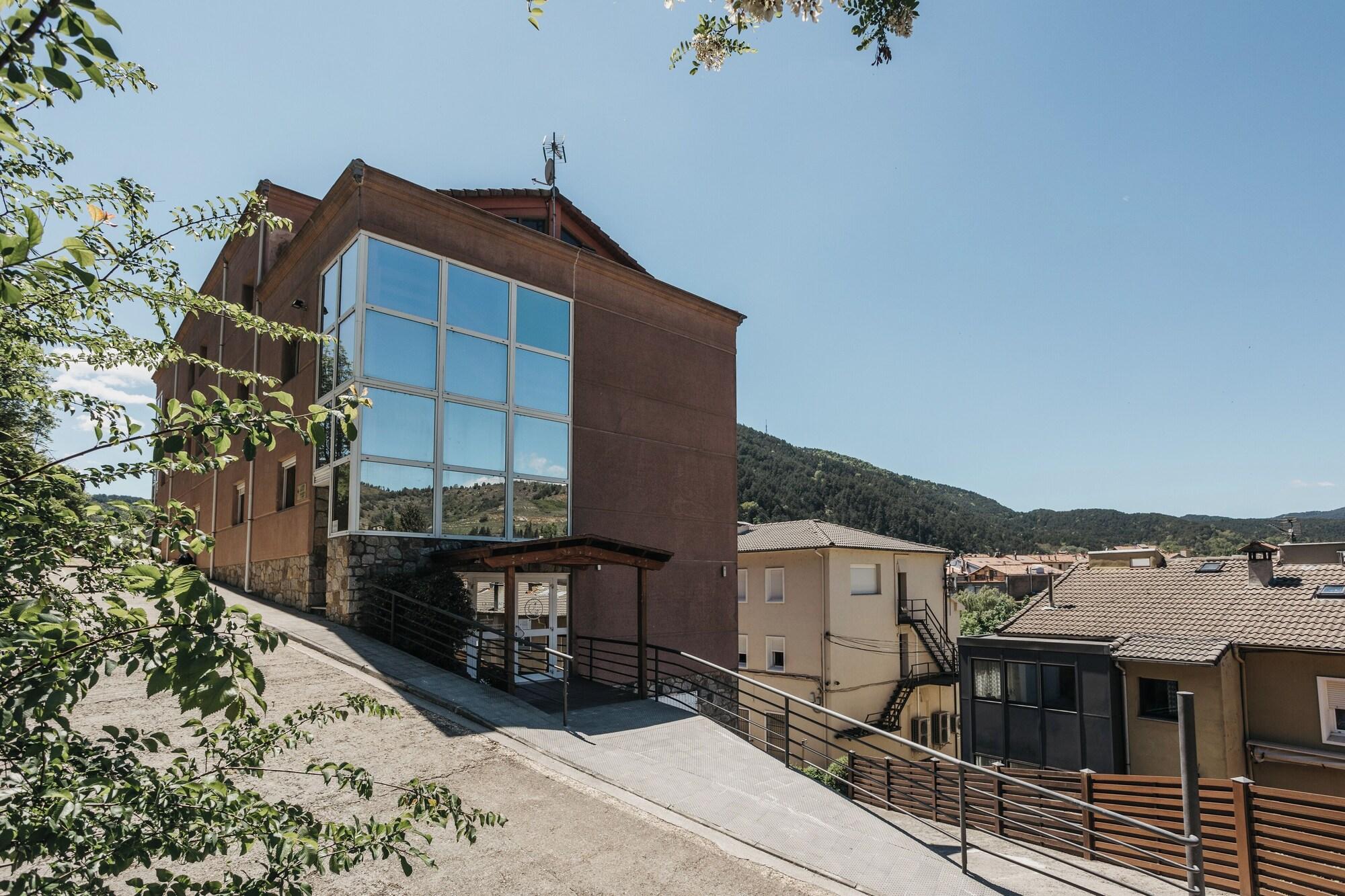 Vista Exterior La Trobada Hotel Sport