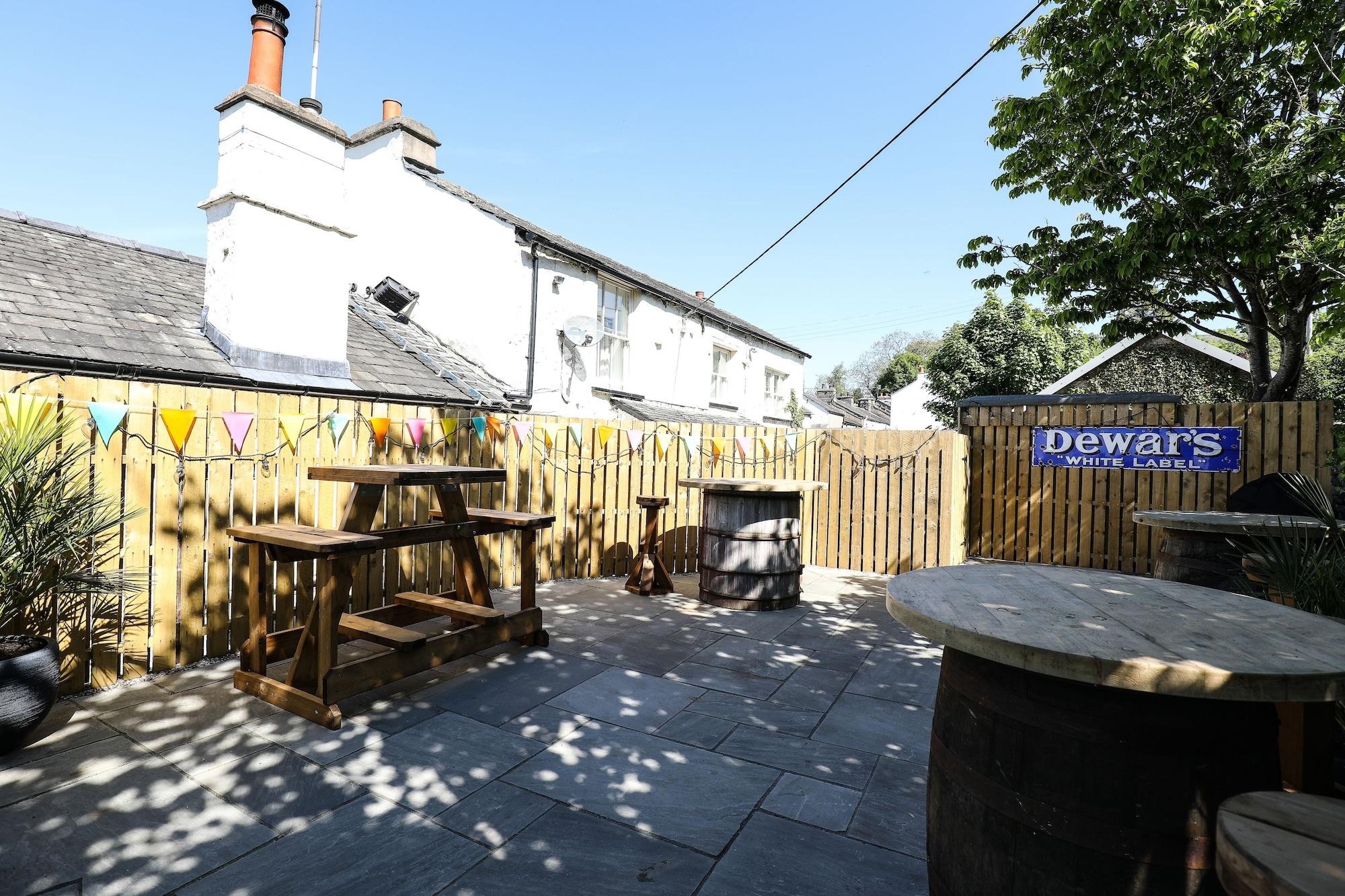 Vista Exterior Hare & Hounds