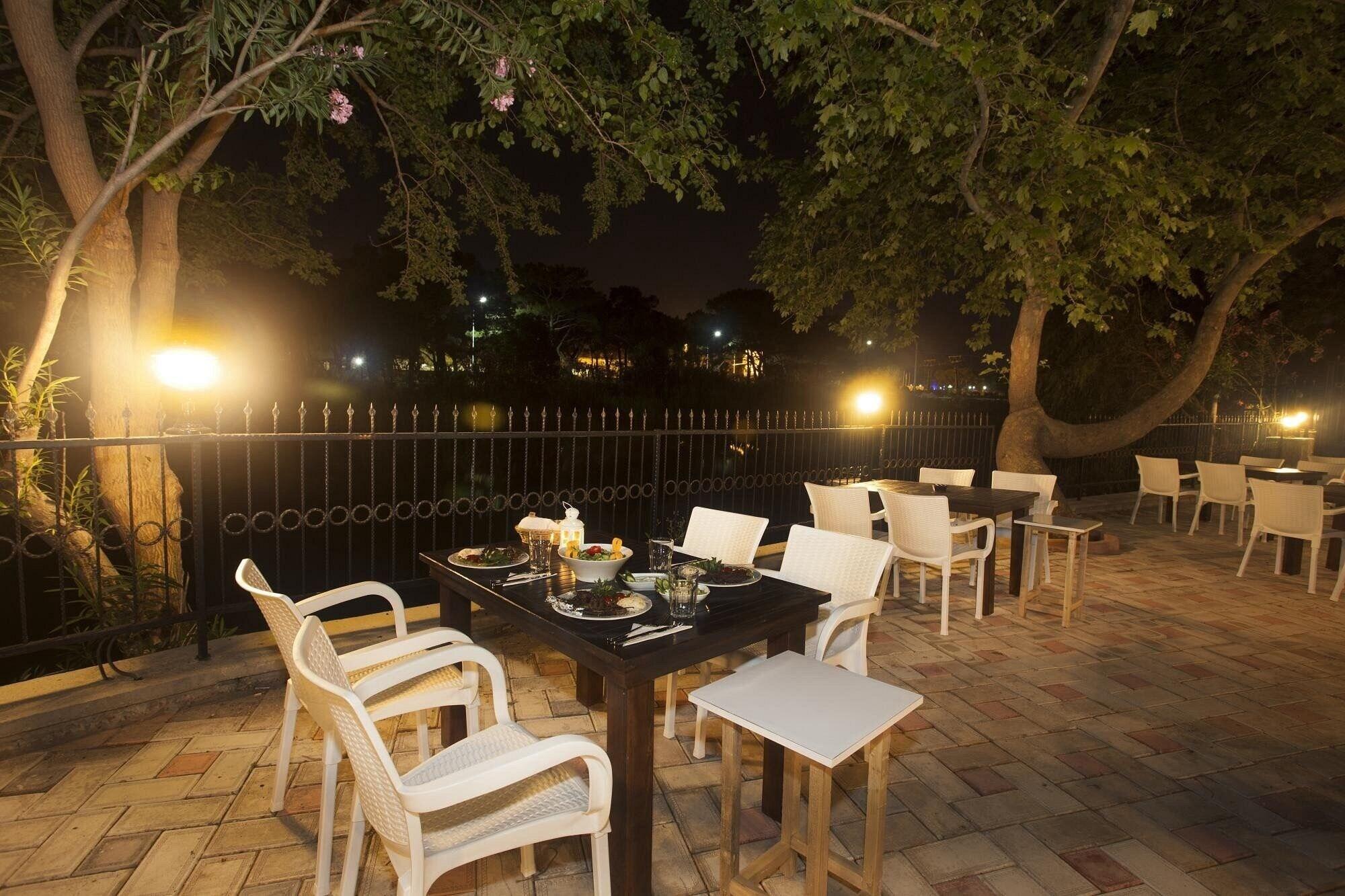 Restaurant LEMON PARK HOUSE