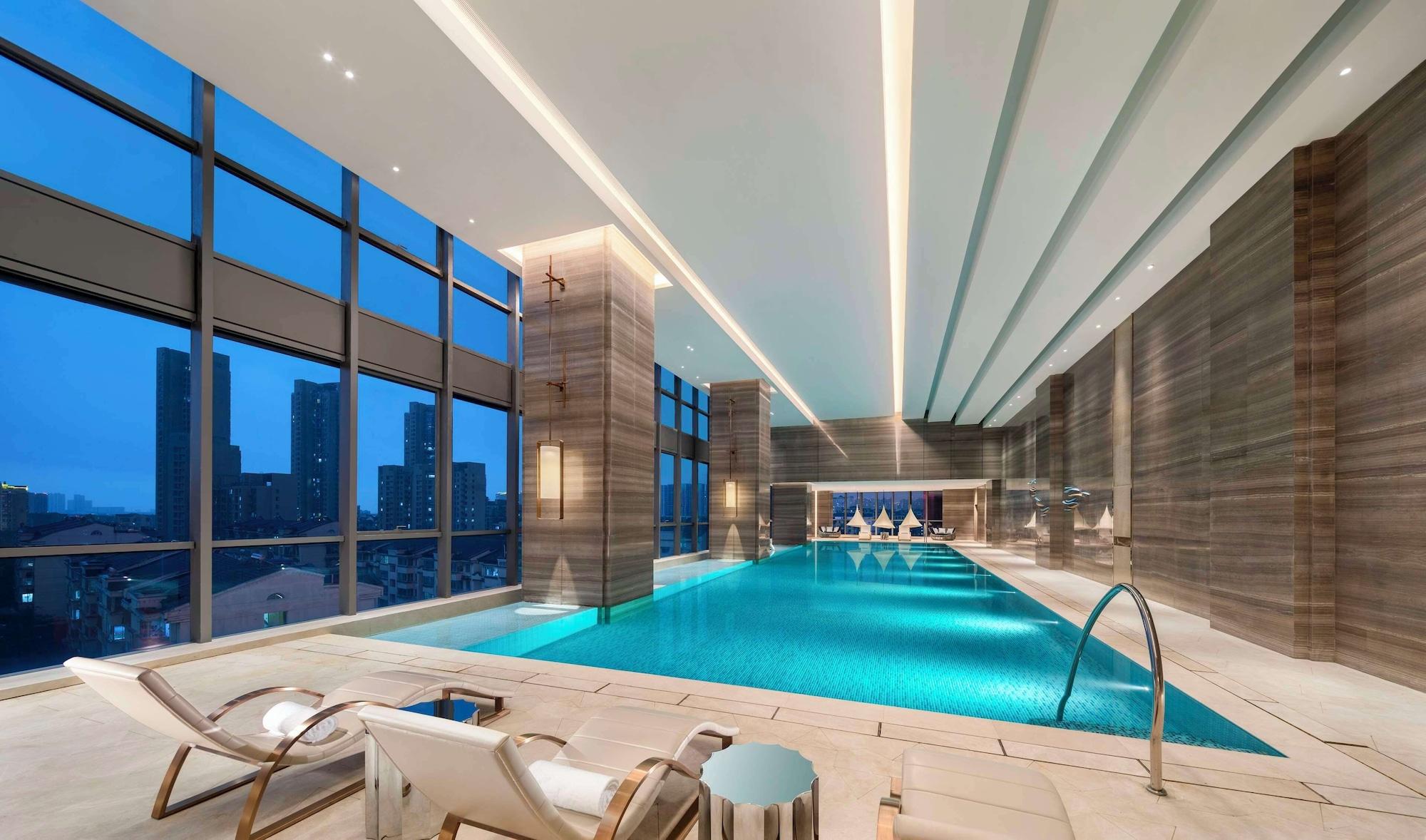 Vista Piscina Radisson Collection, Wuxi