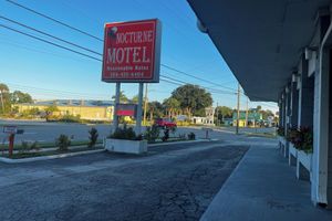 Alojamiento - Nocturne Motel