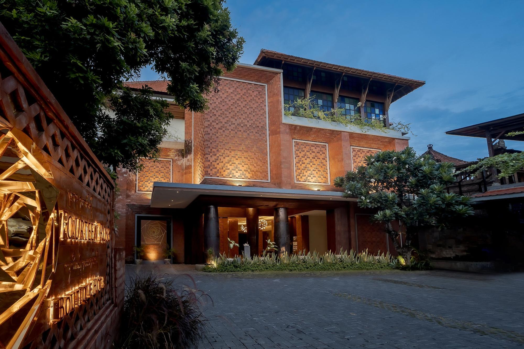 Vista Exterior Fourteen Roses Boutique Hotel Legian