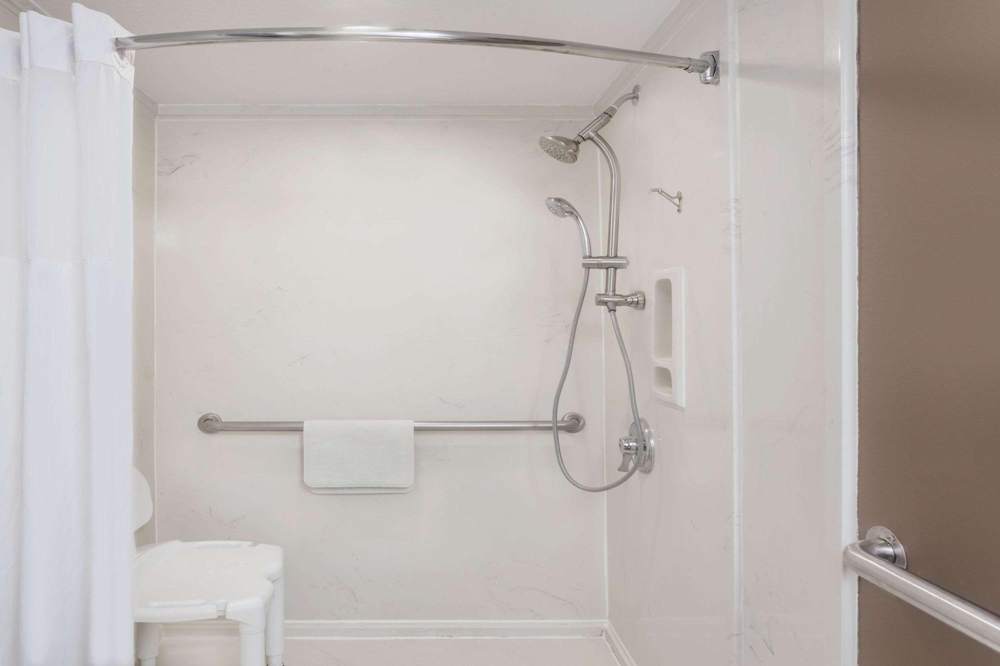 Equipamiento de Habitación Days Inn by Wyndham St Augustine/Historic Downtown